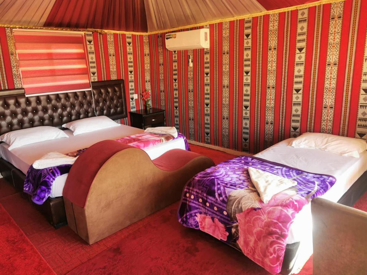 Rum Titanic Camp Wadi Rum Extérieur photo