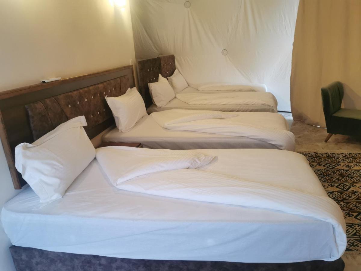 Rum Titanic Camp Wadi Rum Extérieur photo